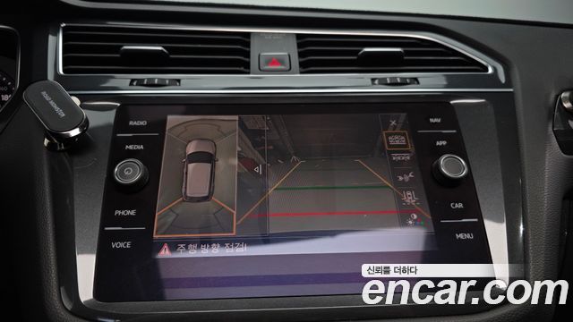 Volkswagen Tiguan Allspace 2.0 TDI Prestige 2018 — фото 16