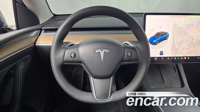 Tesla Model Y RWD 2025 — фото 13