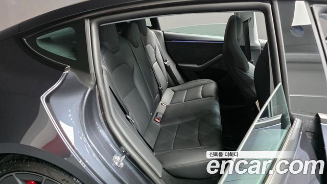Tesla Model 3 Performance AWD 2026 — фото 12