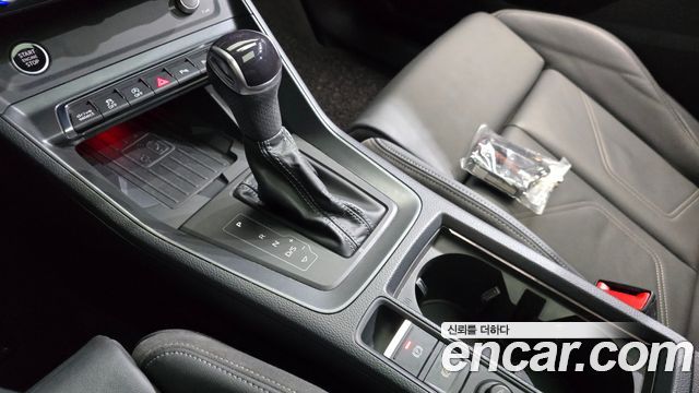 Audi Q3 (F3) 35 TDI Premium Sportback 2022 — фото 9