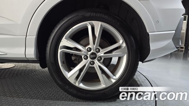 Audi Q3 (F3) 35 TDI Premium Sportback 2022 — фото 21