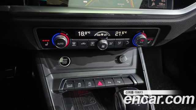 Audi Q3 (F3) 35 TDI Premium Sportback 2022 — фото 31