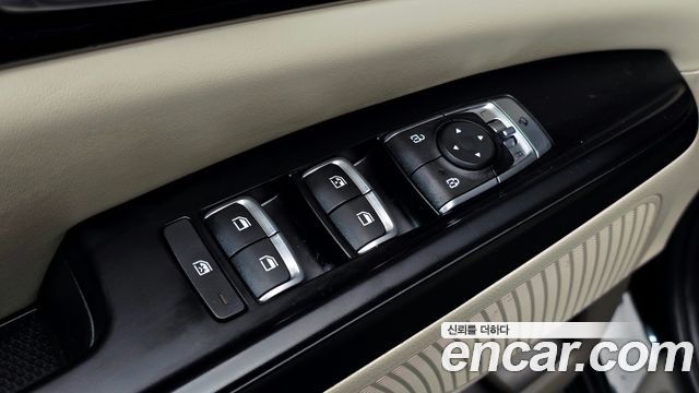 Kia Carnival (IV) Diesel 9-Seater Prestige 2022 — фото 19