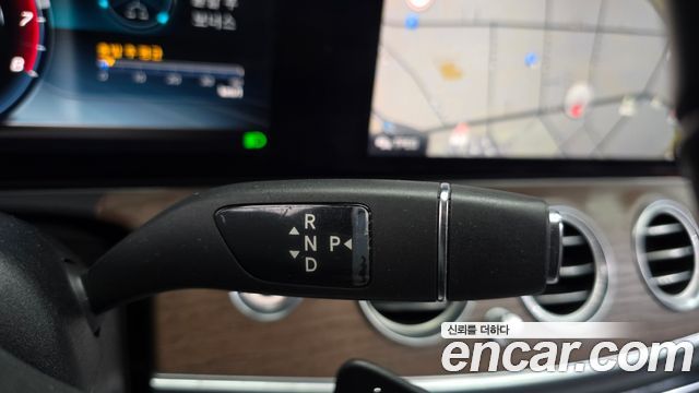 Mercedes-Benz E-Class (W213) E300 4MATIC Exclusive 2020 — фото 9