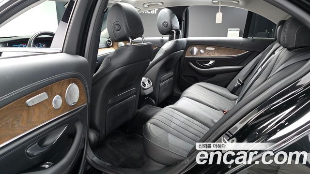 Mercedes-Benz E-Class (W213) E300 4MATIC Exclusive 2020 — фото 11