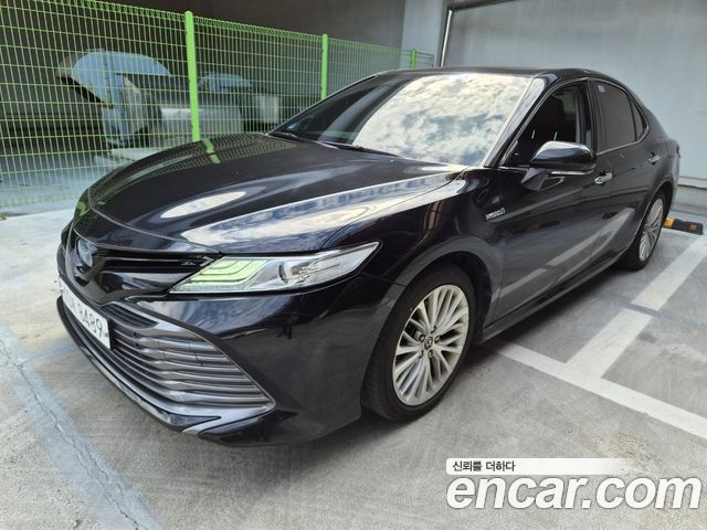Toyota Camry (XV70) 2.5 XLE Hybrid 2019 — фото 2