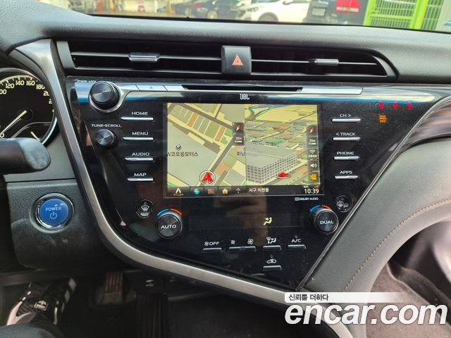 Toyota Camry (XV70) 2.5 XLE Hybrid 2019 — фото 20