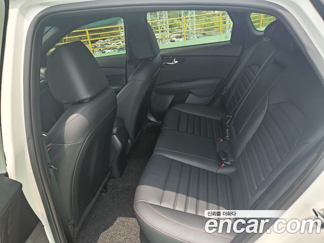 Kia K3 GT Basic 2019 — фото 10