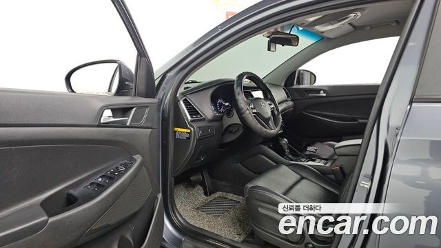 Hyundai Tucson Diesel 1.7 2WD Style 2016 — фото 10