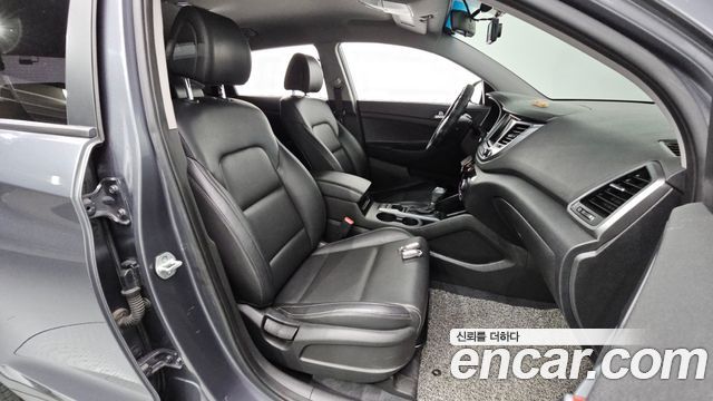 Hyundai Tucson Diesel 1.7 2WD Style 2016 — фото 12