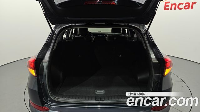 Hyundai Tucson Diesel 1.7 2WD Style 2016 — фото 20