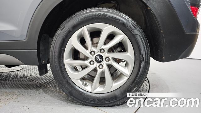 Hyundai Tucson Diesel 1.7 2WD Style 2016 — фото 21