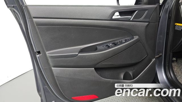 Hyundai Tucson Diesel 1.7 2WD Style 2016 — фото 24