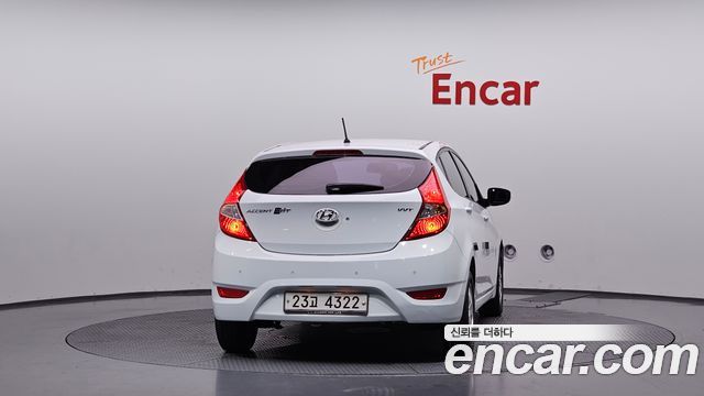 Hyundai Accent (New) WIT 1.4 VVT Premier 2012 — фото 4
