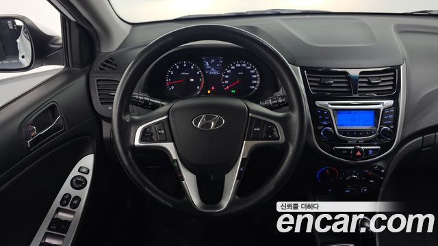 Hyundai Accent (New) WIT 1.4 VVT Premier 2012 — фото 13