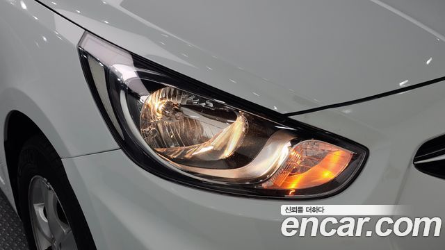Hyundai Accent (New) WIT 1.4 VVT Premier 2012 — фото 22