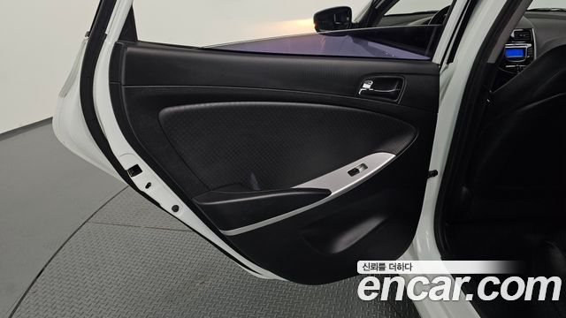 Hyundai Accent (New) WIT 1.4 VVT Premier 2012 — фото 25
