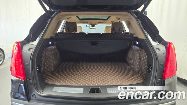 Cadillac XT5 3.6 Platinum 2018 — фото 18
