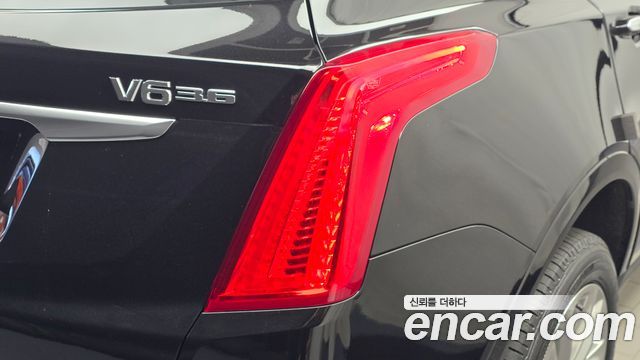 Cadillac XT5 3.6 Platinum 2018 — фото 23
