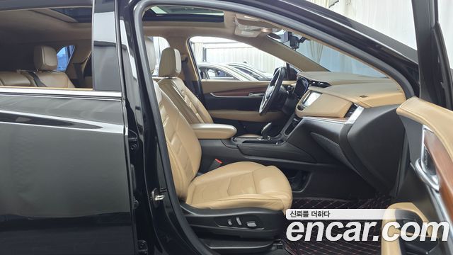 Cadillac XT5 3.6 Platinum 2018 — фото 26