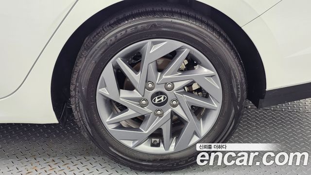 Hyundai Avante (CN7) 1.6 Inspiration 2025 — фото 21