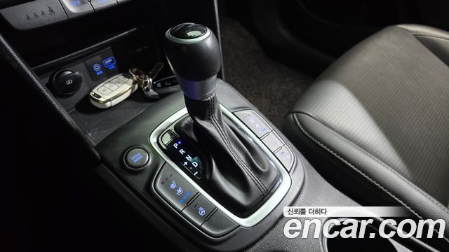 Hyundai Kona 1.6 Turbo 2WD Premium 2020 — фото 9