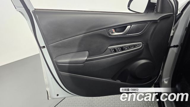 Hyundai Kona 1.6 Turbo 2WD Premium 2020 — фото 30