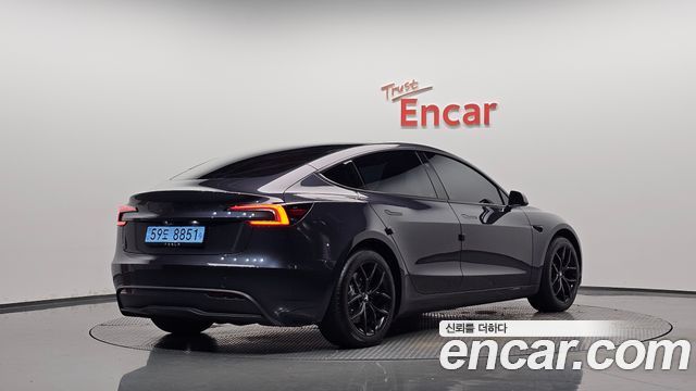 Tesla Model 3 Standard RWD 2026 — фото 2