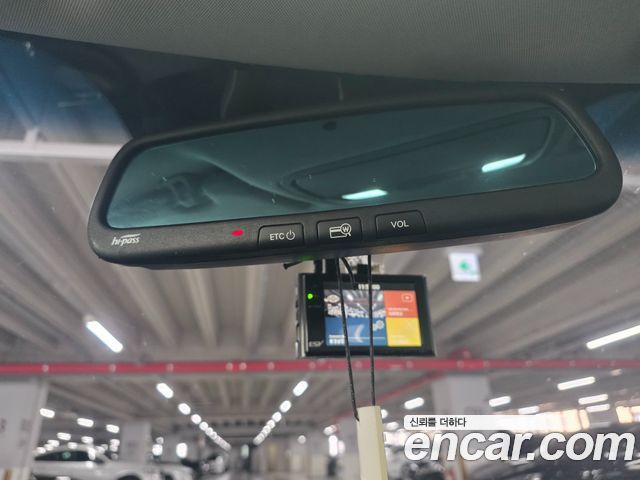 Kia K7 3.0 LPI Prestige (Rental Car) 2018 — фото 17