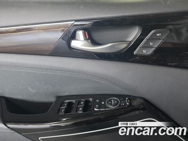 Kia K7 3.0 LPI Prestige (Rental Car) 2018 — фото 18