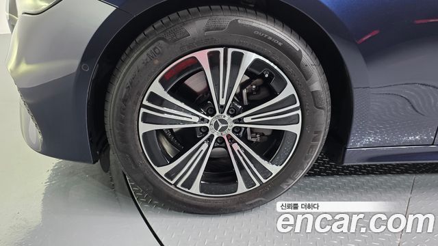 Mercedes-Benz E-Class (W214) E200 Avantgarde 2024 — фото 5