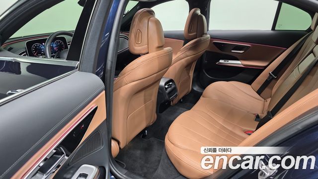 Mercedes-Benz E-Class (W214) E200 Avantgarde 2024 — фото 12