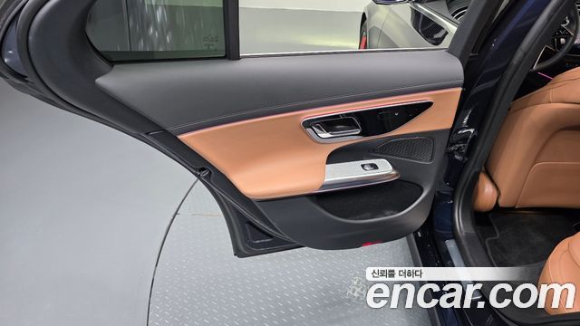 Mercedes-Benz E-Class (W214) E200 Avantgarde 2024 — фото 25