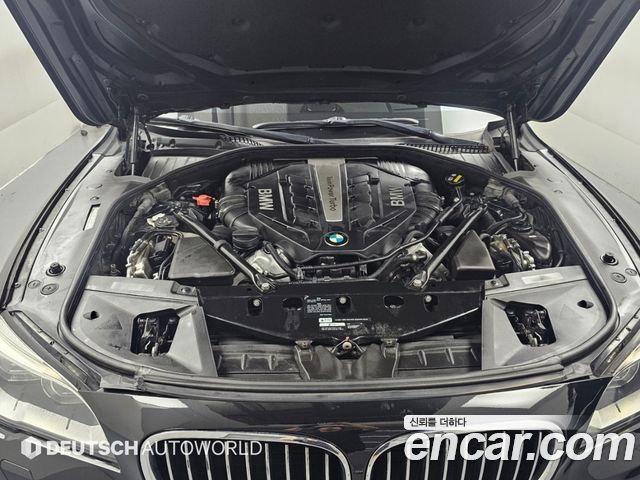 BMW 7 Series (F01) 750Li xDrive Individual 2015 — фото 6