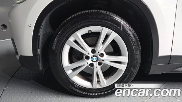 BMW X1 (F48) xDrive 18d 2016 — фото 5