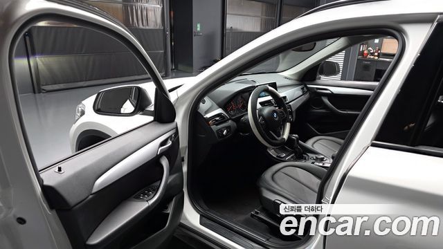 BMW X1 (F48) xDrive 18d 2016 — фото 10