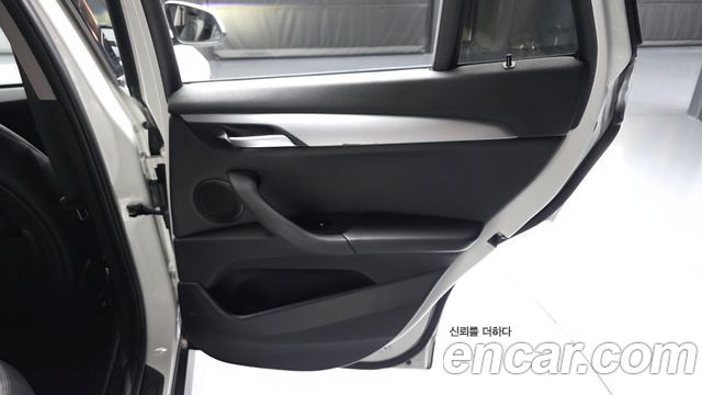 BMW X1 (F48) xDrive 18d 2016 — фото 25
