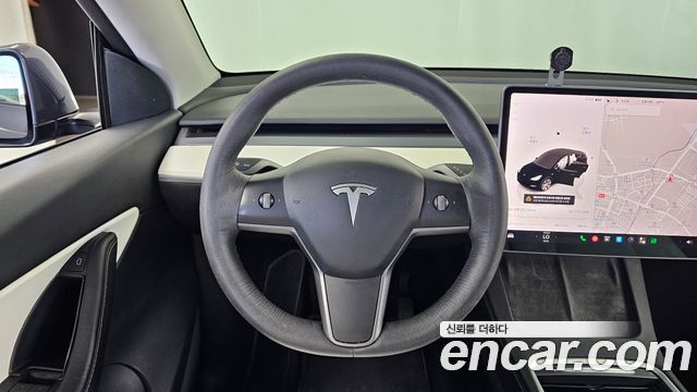 Tesla Model Y Long Range AWD 2022 — фото 13