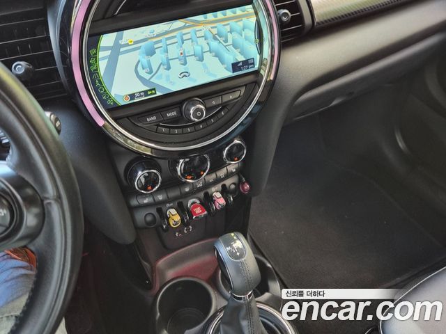 MINI Cooper HIGH Third Generation 2015 — фото 9