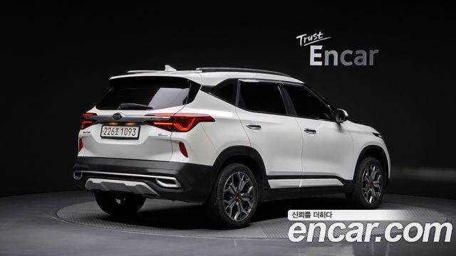 Kia Seltos Diesel 1.6 2WD Noblesse 2020 — фото 2