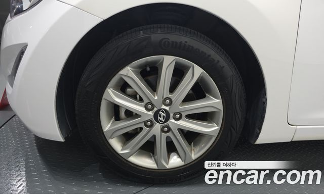 Hyundai Avante 1.6 GDi Smart Standard 2014 — фото 5