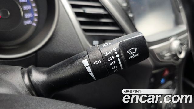 Hyundai Avante 1.6 GDi Smart Standard 2014 — фото 18