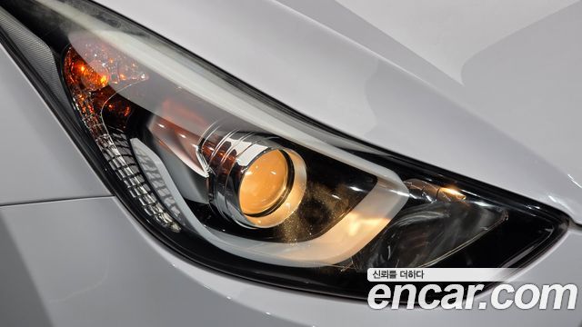 Hyundai Avante 1.6 GDi Smart Standard 2014 — фото 22