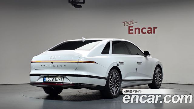 Hyundai Grandeur Hybrid (GN7) Calligraphy 2024 — фото 2