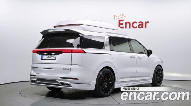 Kia Carnival (IV) Gasoline 9-seater Limousine(Special vehicle) 2022 — фото 2