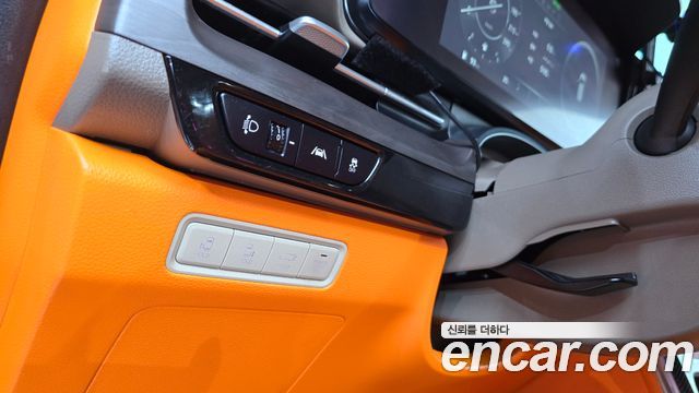 Kia Carnival (IV) Gasoline 9-seater Limousine(Special vehicle) 2022 — фото 20