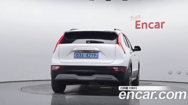 Kia Niro EV Air 2023 — фото 4