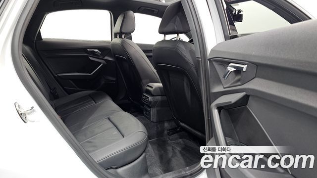 Audi A3 (8Y) 40 TFSI 2023 — фото 12
