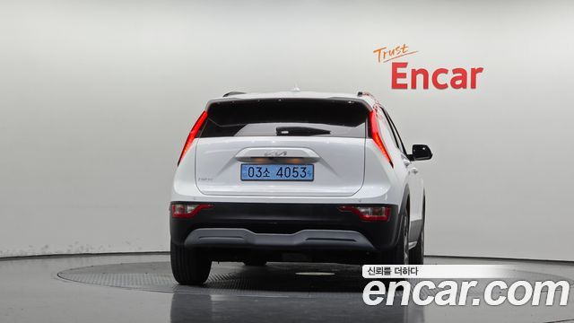 Kia Niro EV Air 2023 — фото 4
