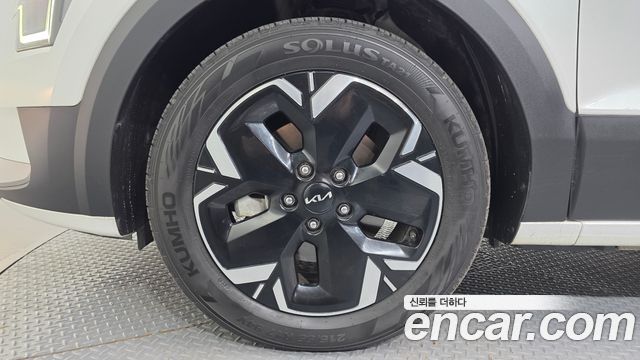 Kia Niro EV Air 2023 — фото 5